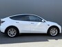 Tesla Model Y BWJ 2021 Long Range 351 PK AWD 75 kWh PANO | FULL LED | STOEL + STUURVERW. | 360 CAMERA | ADAPTIVE CRUISE | LEDER | ELEKTR. STOELEN | ELEKTR. ACHTERKLEP | NAVI | CLIMA | LMV | PDC