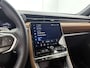 Lexus LBX Relax AWD | Mark Levinson | 360 Camera | Head-Up Display | Blindspot Monitor | Stoel+stuurverwarming | Parkeersensoren voor+achter | Elektrische achterklep |