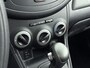 Hyundai i10 1.2 i-DRIVE | UNIEK! | STOELVERHOGING | 5-ZITS | ELEKTRISCHE RAMEN | CENTRALE DEURVERGRENDELING | RADIO CD | AUX | USB | LAGE KMSTAND! | HOGE INSTAP | AUTOMAAT |