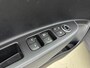 Hyundai i10 1.0i GO! 2017 | NAVI | CLIMA | CRUISE | BLUETOOTH | APPLE CARPLAY & ANDROID AUTO | 14'' LM VELGEN | CENTRALE DEURVERGRENDELING OP AFSTANDBED. | ELEKTRISCHE RAMEN | LAGE KMSTAND! |