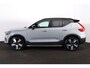 Volvo EX40 Performance Ultra 82 kWh - Panorama/schuifdak - IntelliSafe Assist & Surround - 360º Camera - Harman/Kardon audio - Verwarmde voorstoelen, stuur & achterbank - Parkeersensoren voor & achter - Elektr. bedienb. voorstoelen met geheugen links - Draadloze tel. lader - Warmtepomp - Extra getint glas - Elektr. inklapbare trekhaak - 20' LMV
