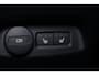 Volvo EX40 Performance Ultra 82 kWh - Panorama/schuifdak - IntelliSafe Assist & Surround - 360º Camera - Harman/Kardon audio - Verwarmde voorstoelen, stuur & achterbank - Parkeersensoren voor & achter - Elektr. bedienb. voorstoelen met geheugen links - Draadloze tel. lader - Warmtepomp - Extra getint glas - Elektr. inklapbare trekhaak - 20' LMV