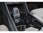 Volvo EX40 Performance Ultra 82 kWh - Panorama/schuifdak - IntelliSafe Assist & Surround - 360º Camera - Harman/Kardon audio - Verwarmde voorstoelen, stuur & achterbank - Parkeersensoren voor & achter - Elektr. bedienb. voorstoelen met geheugen links - Draadloze tel. lader - Warmtepomp - Extra getint glas - Elektr. inklapbare trekhaak - 20' LMV