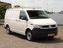 Volkswagen Transporter 2.0 TDI 90 pk L1H1 | Navigatie | Airco | Cruise control | App connect | RVS Imperial | Bijrijders bank | Trekhaak | Betimmering |