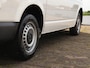 Volkswagen Transporter 2.0 TDI 90 pk L1H1 | Navigatie | Airco | Cruise control | App connect | RVS Imperial | Bijrijders bank | Trekhaak | Betimmering |