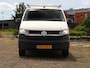 Volkswagen Transporter 2.0 TDI 90 pk L1H1 | Navigatie | Airco | Cruise control | App connect | RVS Imperial | Bijrijders bank | Trekhaak | Betimmering |