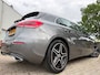 Mercedes-Benz A-klasse 180 Premium Plus 18 INCH-AMG NAVI CARPLAY LEDER