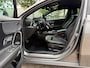 Mercedes-Benz A-klasse 180 Premium Plus 18 INCH-AMG NAVI CARPLAY LEDER