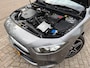 Mercedes-Benz A-klasse 180 Premium Plus 18 INCH-AMG NAVI CARPLAY LEDER