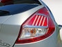 Ford Fiesta 1.0 EcoBoost Titanium 100PK | D-riem reeds vervangen | Airco | 15" Lichtmetaal | Armsteun | Radio | Dagrijverlichting |