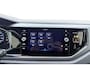 Volkswagen Taigo 1.0 TSI R-Line Business | Keyless | Zwart dak | Trekhaak | Stoelverwarming | Dakrails | Camera | Climate control