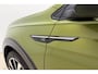 Volkswagen Taigo 1.0 TSI R-Line Business | Keyless | Zwart dak | Trekhaak | Stoelverwarming | Dakrails | Camera | Climate control