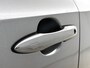 Toyota Corolla Touring Sports Hybrid 140 Dynamic | Parkeersensoren Voor en Achter | Voorstoelen Verwarmd | Draadloze Telefoon Lader | Onderweg-naar-dealer