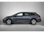 Toyota Corolla Touring Sports Hybrid 140 Dynamic | Parkeersensoren Voor en Achter | Voorstoelen Verwarmd | Draadloze Telefoon Lader | Onderweg-naar-dealer