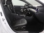 Mercedes-Benz A-klasse 180 Star Edition Luxury Line | Trekhaak | Dodehoekassistent | 18" lichtmetalen velgen