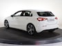 Mercedes-Benz A-klasse 180 Star Edition Luxury Line | Trekhaak | Dodehoekassistent | 18" lichtmetalen velgen