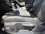 Volkswagen Golf 1.2 TSI Business Edition AUTOMAAT | Navigatie | Trekhaak | Parkeersensoren+Camera | Cruise Control | Licht metalen velgen
