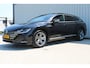 Volkswagen Arteon Shooting Brake 1.4 TSI eHybrid R-Line Business+ | Incl. 12 maanden garantie | Carbon lederen kuipstoelen | Standkachel | Apple carplay/Android auto | Adaptieve cruise control | Stoel/stuurverwarming | 360° camera | Stoelverwarming achter | Dealer onderhouden | Massage stoel met memory |