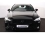 Volvo V60 T6 Recharge AWD Plus Dark - IntelliSafe Assist & Surround - 360º Camera - Harman/Kardon audio - Verwarmde voorstoelen, stuur & achterbank - Parkeersensoren voor & achter - Elektr. bedienb. voorstoelen met geheugen - Inklapbare trekhaak - 18' LMV