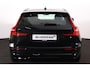 Volvo V60 T6 Recharge AWD Plus Dark - IntelliSafe Assist & Surround - 360º Camera - Harman/Kardon audio - Verwarmde voorstoelen, stuur & achterbank - Parkeersensoren voor & achter - Elektr. bedienb. voorstoelen met geheugen - Inklapbare trekhaak - 18' LMV