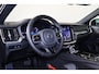 Volvo V60 T6 Recharge AWD Plus Dark - IntelliSafe Assist & Surround - 360º Camera - Harman/Kardon audio - Verwarmde voorstoelen, stuur & achterbank - Parkeersensoren voor & achter - Elektr. bedienb. voorstoelen met geheugen - Inklapbare trekhaak - 18' LMV