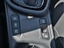 Toyota Yaris 1.5 Hybrid Executive Launch Edition | Bi-Tone | Head-up Display | Navigatie | Camera | 17" LMV |