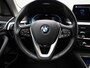 BMW 5-Serie Touring 520e Business Edition Plus | Automaat | Panoramadak | CoPilot Pack | Apple Carplay / Android Auto | Navigatie | Harman-Kardon | Laser Lights | Memory Seats | Stoel/Stuur verwarming | Digital Cockpit | Leder | Parkeer sensoren | Electrische achterklep | 360 Camera | 4-Zone Climate control | Adaptieve Cruise control | DAB | Achterbank Verwarmd | Zonneschermen | Dodehoekdetectie | Lichtmetalen Velgen |