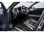 Volvo XC60 2.0 T8 Plug-in hybrid AWD Ultra Dark Exec. Ed. | Luchtvering | 22 Inch | Bowers & Wilkins Audio | Stoelverwarming + Ventilatie + Massage | Head Up | 360 Camera | Getint Glas | Schuif -/ Kanteldak |
