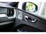 Volvo XC60 2.0 T8 Plug-in hybrid AWD Ultra Dark Exec. Ed. | Luchtvering | 22 Inch | Bowers & Wilkins Audio | Stoelverwarming + Ventilatie + Massage | Head Up | 360 Camera | Getint Glas | Schuif -/ Kanteldak |