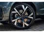 Volvo XC60 2.0 T8 Plug-in hybrid AWD Ultra Dark Exec. Ed. | Luchtvering | 22 Inch | Bowers & Wilkins Audio | Stoelverwarming + Ventilatie + Massage | Head Up | 360 Camera | Getint Glas | Schuif -/ Kanteldak |