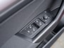 Volkswagen T-Roc 1.0 TSI Life Business | Trekhaak | Adaptieve Cruise Control | Climate Control | Stoelverwarming | AppleCarplay | AndroidAuto | DAB |