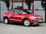 Volkswagen T-Roc 1.0 TSI Life Business | Trekhaak | Adaptieve Cruise Control | Climate Control | Stoelverwarming | AppleCarplay | AndroidAuto | DAB |