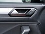 Volkswagen T-Roc 1.0 TSI Life Business | Trekhaak | Adaptieve Cruise Control | Climate Control | Stoelverwarming | AppleCarplay | AndroidAuto | DAB |