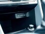 Volkswagen T-Roc 1.0 TSI Life Business | Trekhaak | Adaptieve Cruise Control | Climate Control | Stoelverwarming | AppleCarplay | AndroidAuto | DAB |