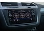 Volkswagen Tiguan 1.5 TSI R-line Pano | memory stoelen | Trekhaak elektrisch | Stoelverwarming | head up display | Camera | Adaptive cruise | CarP