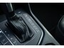 Volkswagen Tiguan 1.5 TSI R-line Pano | memory stoelen | Trekhaak elektrisch | Stoelverwarming | head up display | Camera | Adaptive cruise | CarP