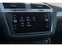 Volkswagen Tiguan 1.5 TSI R-line Pano | memory stoelen | Trekhaak elektrisch | Stoelverwarming | head up display | Camera | Adaptive cruise | CarP