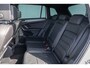 Volkswagen Tiguan 1.5 TSI R-line Pano | memory stoelen | Trekhaak elektrisch | Stoelverwarming | head up display | Camera | Adaptive cruise | CarP