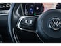 Volkswagen Tiguan 1.5 TSI R-line Pano | memory stoelen | Trekhaak elektrisch | Stoelverwarming | head up display | Camera | Adaptive cruise | CarP