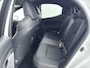 Toyota Yaris 1.5 Hybrid 130 Executive | Stoel- en Stuurwielverwarming | Head-up display |