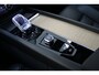 Volvo XC60 T8 406PK AWD Ultra Dark | Executive | Luchtvering | B&W | 22" | Massage | HUD