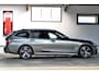 BMW 3-Serie Touring 320i Executive Edition M Sport | Panoramadak | 19" | Trekhaak | 12 maanden garantie