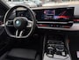BMW 5-Serie 530e PHEV 09-2024 M-SPORT LEDER SFEER CAMERA NAP 1-EIG LUXE