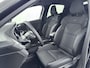 Renault Clio 1.0 TCe 90Pk GPF Esprit Alpine | Navigatie | Cruise Control | Climate Control | Bose Audio Systeem | Apple Carplay/Android Auto | Lichtmetalen Wielen 17" 'La Fleche' | Stoel-en Stuurverwarming | Parkeersensoren voor -er achter incl. Camera |