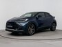 Toyota C-HR / C-HR+ 2.0 Plug-in Hybrid 220 Executive | Dodehoek detectie | JBL | Apple Carplay / Android Auto | Stoel-/stuurverwarming | Keyless | Full LED | Adaptive Cruise | 18 inch | Parkeersensoren voor/achter | Camera