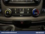 Ford Transit 2.0 TDCI 131pk L4H3 Euro6 Airco | Camera | Cruisecontrol | Verwarmde voorruit Parkeersensoren, Bijrijdersbank