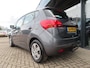 Kia Venga 1.4 CVVT Seven Airco Cruise Navi Trekhaak 2011