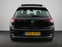 Volkswagen Golf 1.5 eHybrid Style Edition 204 pk Automaat (DSG) | Verlengde garantie | Navigatie | Panoramadak | Trekhaak (wegklapbaar) | Parkeersensoren (Park assist) | Achteruitrijcamera | Head-up display |