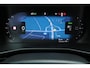 Volvo EC40 Twin Motor Ultra Black Edition Europa 82 kWh | Visual Park Assist met 360° Camera | Harman/Kardon | Vast Panoramadak | Elektrisch Verstelbare Voorstoelen Met Geheugen | Connect Microtech/Nubuck Bekleding | BLIS | Adaptive Cruise Control | Stoelverwarming Voor- en Achter | Stuurverwarming | Pilot Assist | Elektrische Achterklep Met Sensorsturing | Keyless |