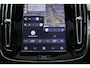 Volvo EC40 Twin Motor Ultra Black Edition Europa 82 kWh | Visual Park Assist met 360° Camera | Harman/Kardon | Vast Panoramadak | Elektrisch Verstelbare Voorstoelen Met Geheugen | Connect Microtech/Nubuck Bekleding | BLIS | Adaptive Cruise Control | Stoelverwarming Voor- en Achter | Stuurverwarming | Pilot Assist | Elektrische Achterklep Met Sensorsturing | Keyless |